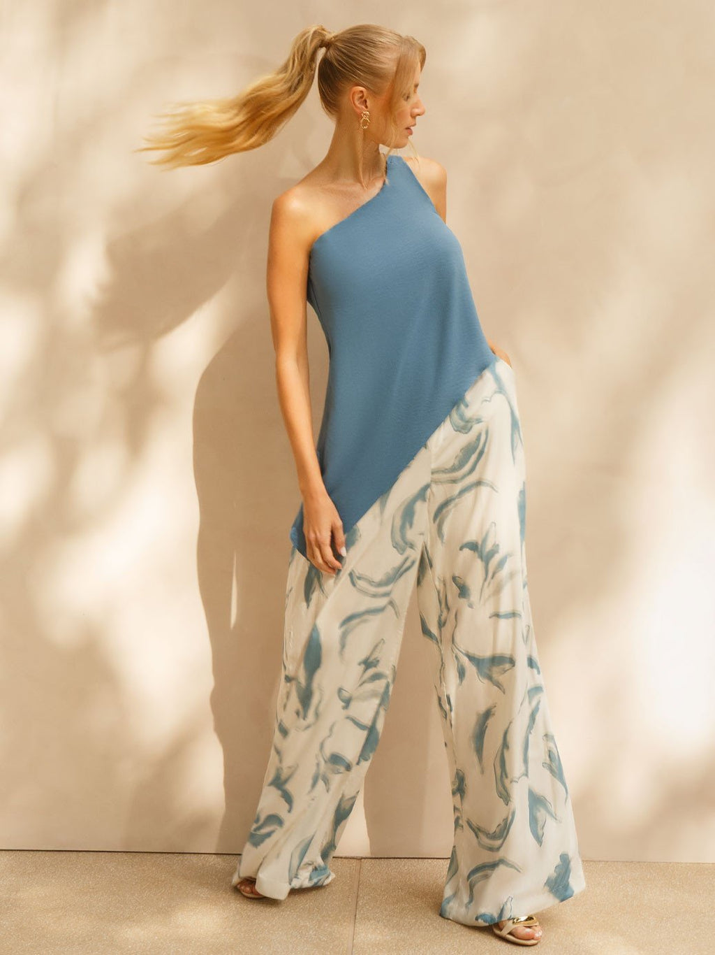 Calça em Alfaiataria Pantalona em Viscose Estampada Magda
