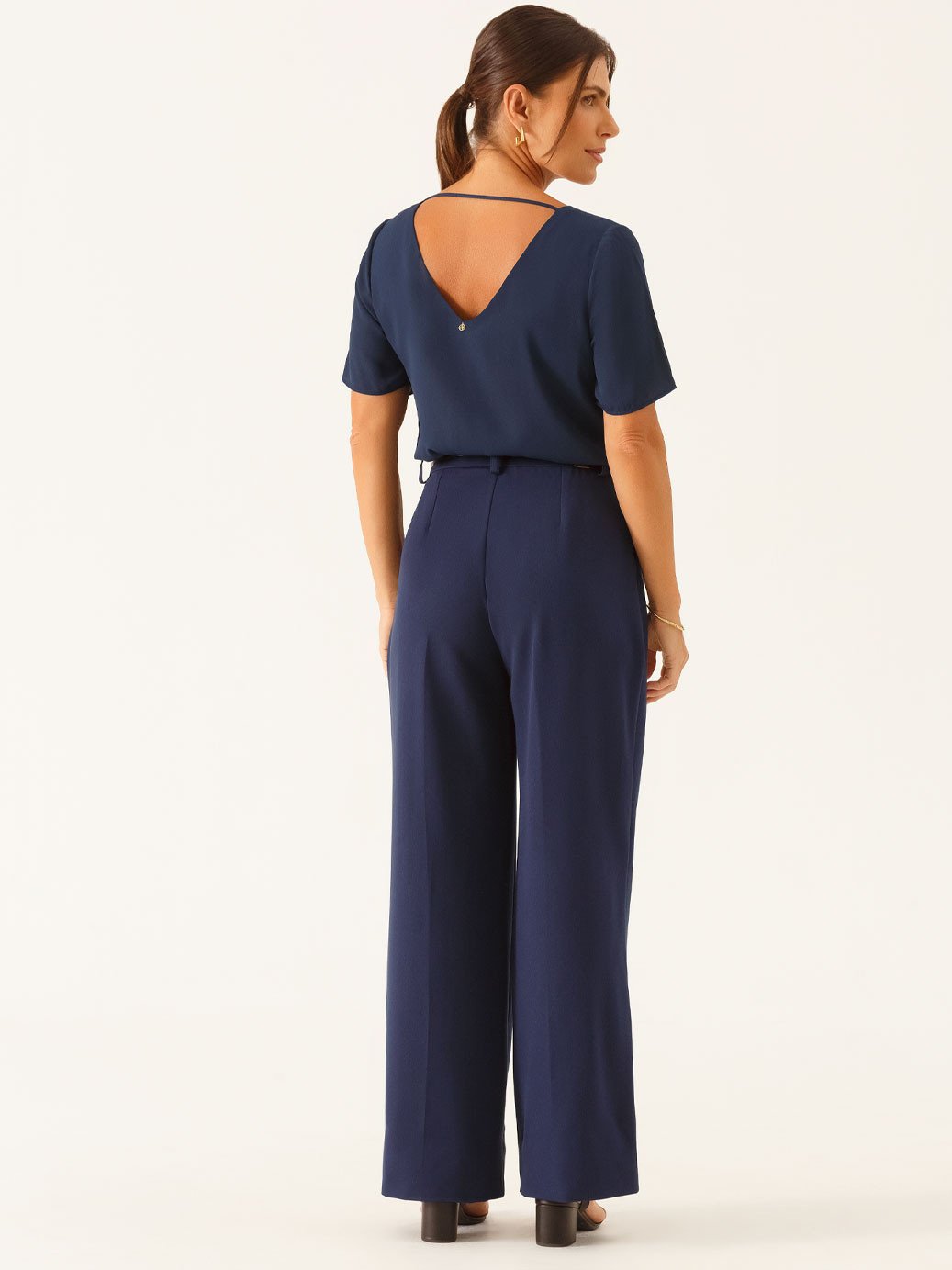 Calça Wide Leg de Alfaiataria em Viscose Marinho Natiele