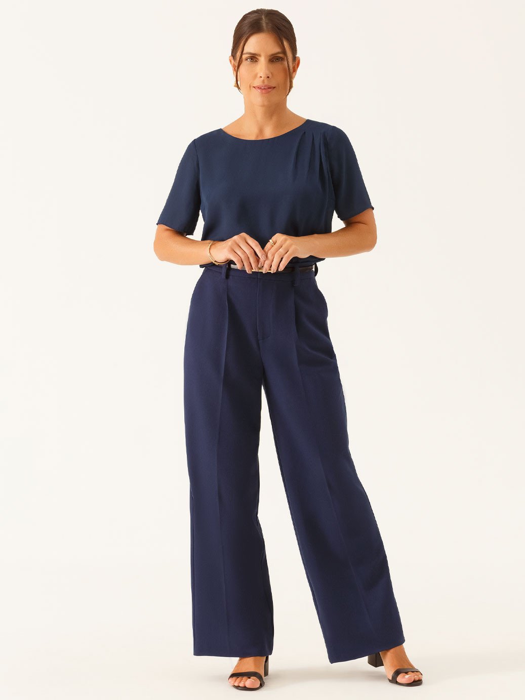 Calça Wide Leg de Alfaiataria em Viscose Marinho Natiele