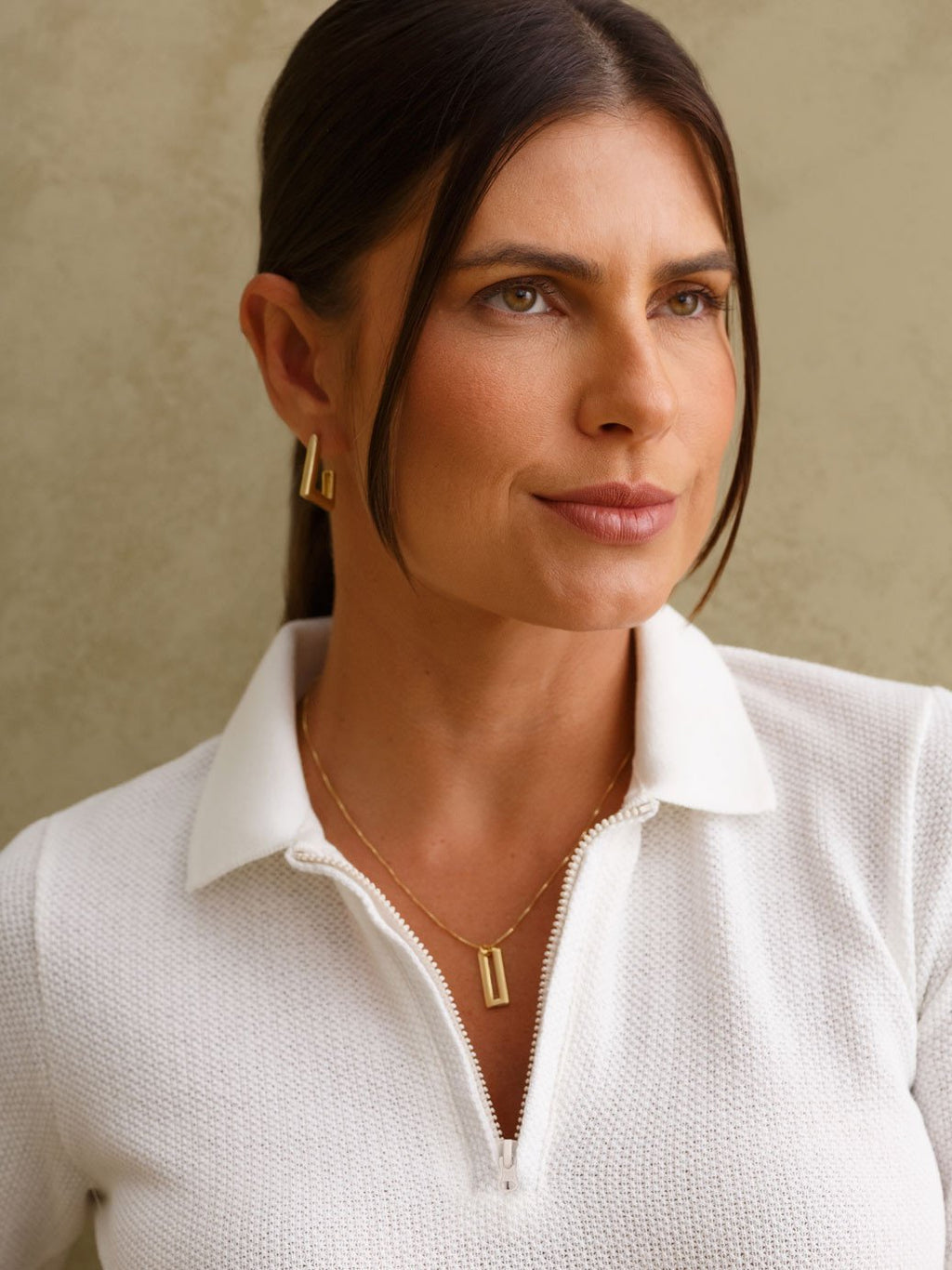 Blusa Polo em Malha Texturizada Off White Talira