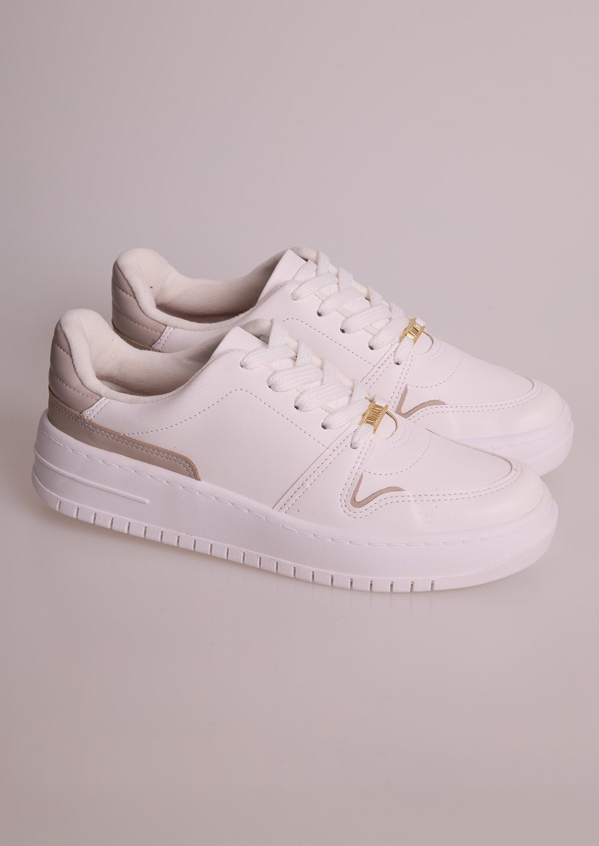 Tênis Feminino Vizzano Casual Branco e Bege - Monjuá