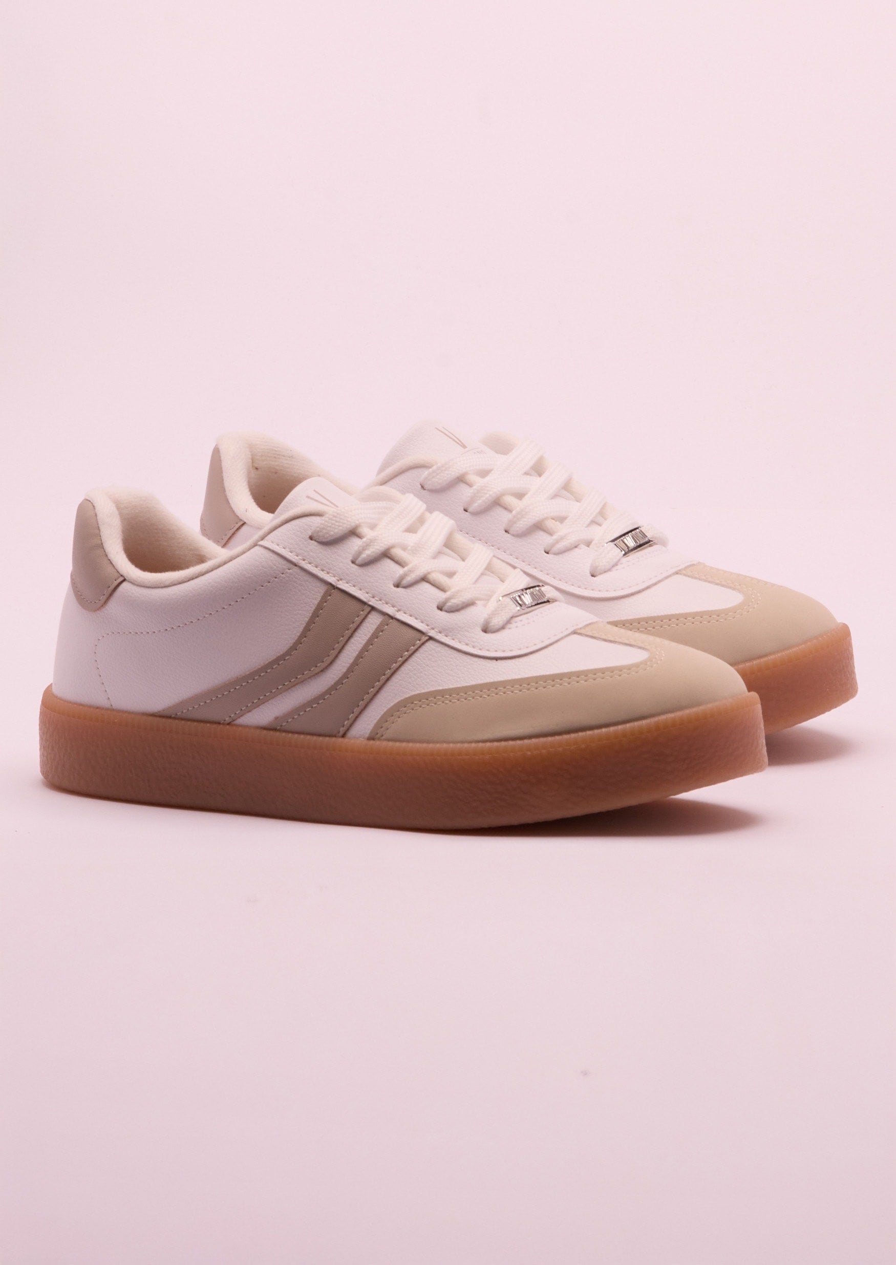 Tênis Feminino Vizzano Casual Branco com Recortes Bege - Monjuá