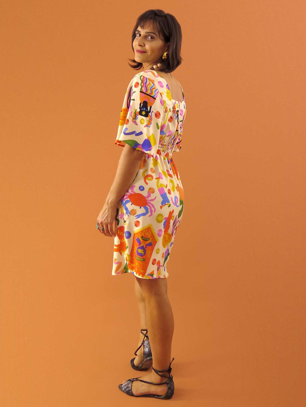 VESTIDO NINA CURTO