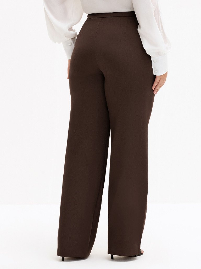 Calça Wide Leg de Alfaiataria Plus Size Marrom Cibele