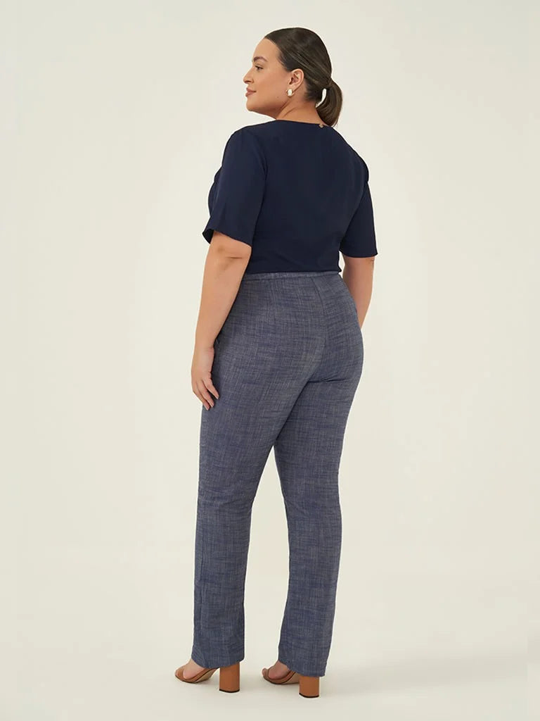 Blusa Manga Curta com Gota e Botão Plus Size Marinho Nany