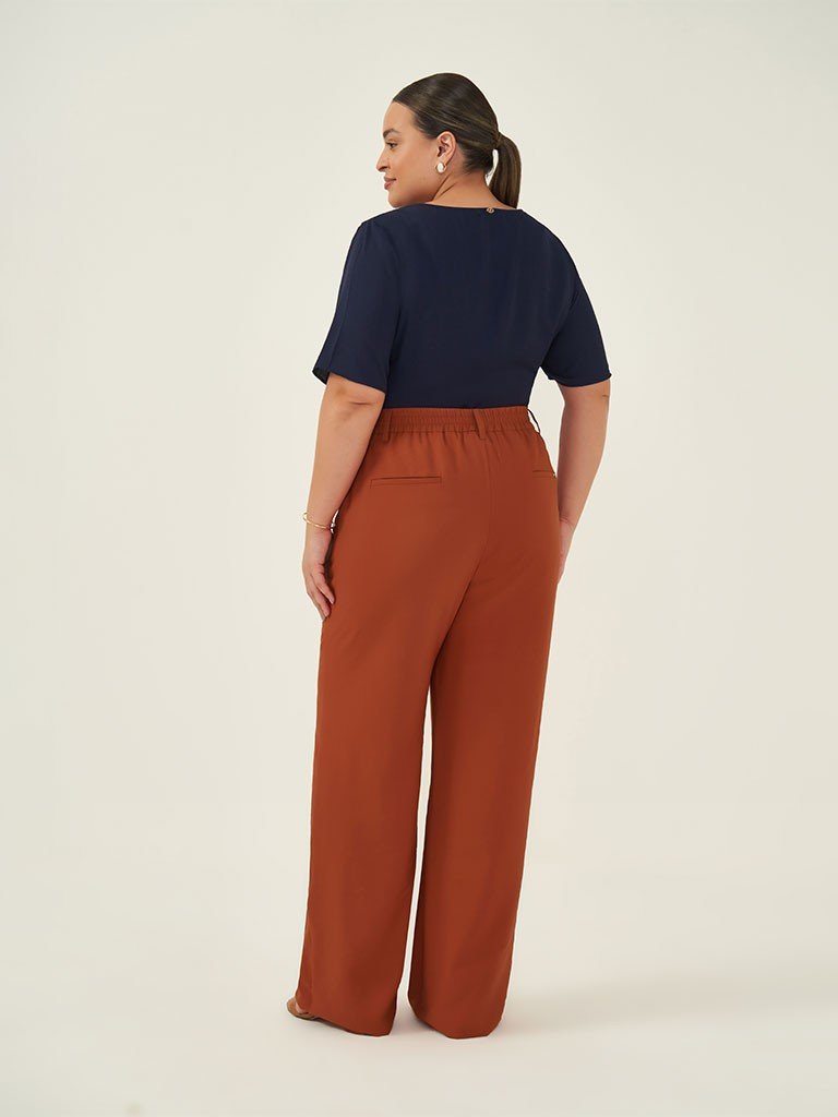 Blusa Manga Curta com Gota e Botão Plus Size Marinho Nany