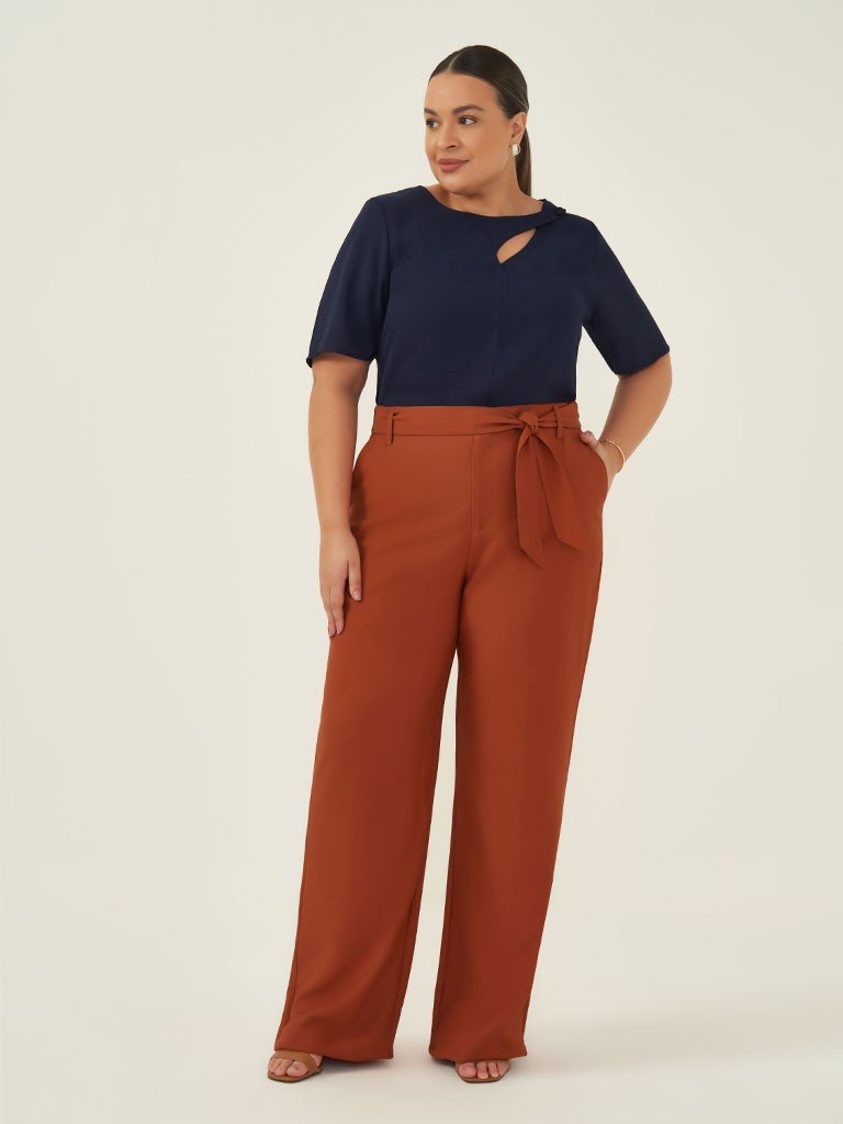 Blusa Manga Curta com Gota e Botão Plus Size Marinho Nany