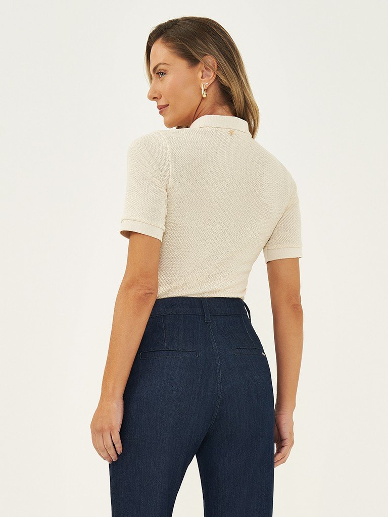 Blusa Polo em Malha Texturizada Off White Talira