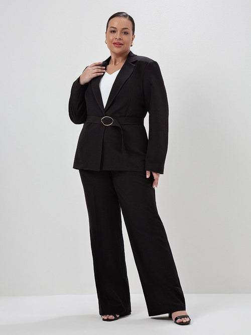 Blazer Intermediário em Alfaiataria Plus Size Preto Samila